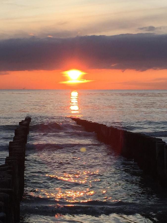 Zon Zee Zoutelande Appartement Buitenkant foto